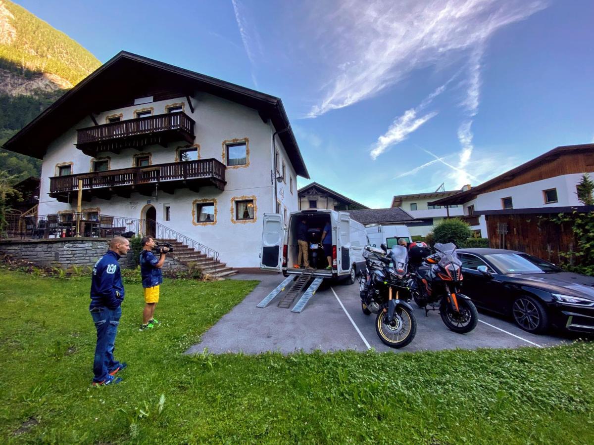 Haus Fiegl Hotel Oetz Bagian luar foto