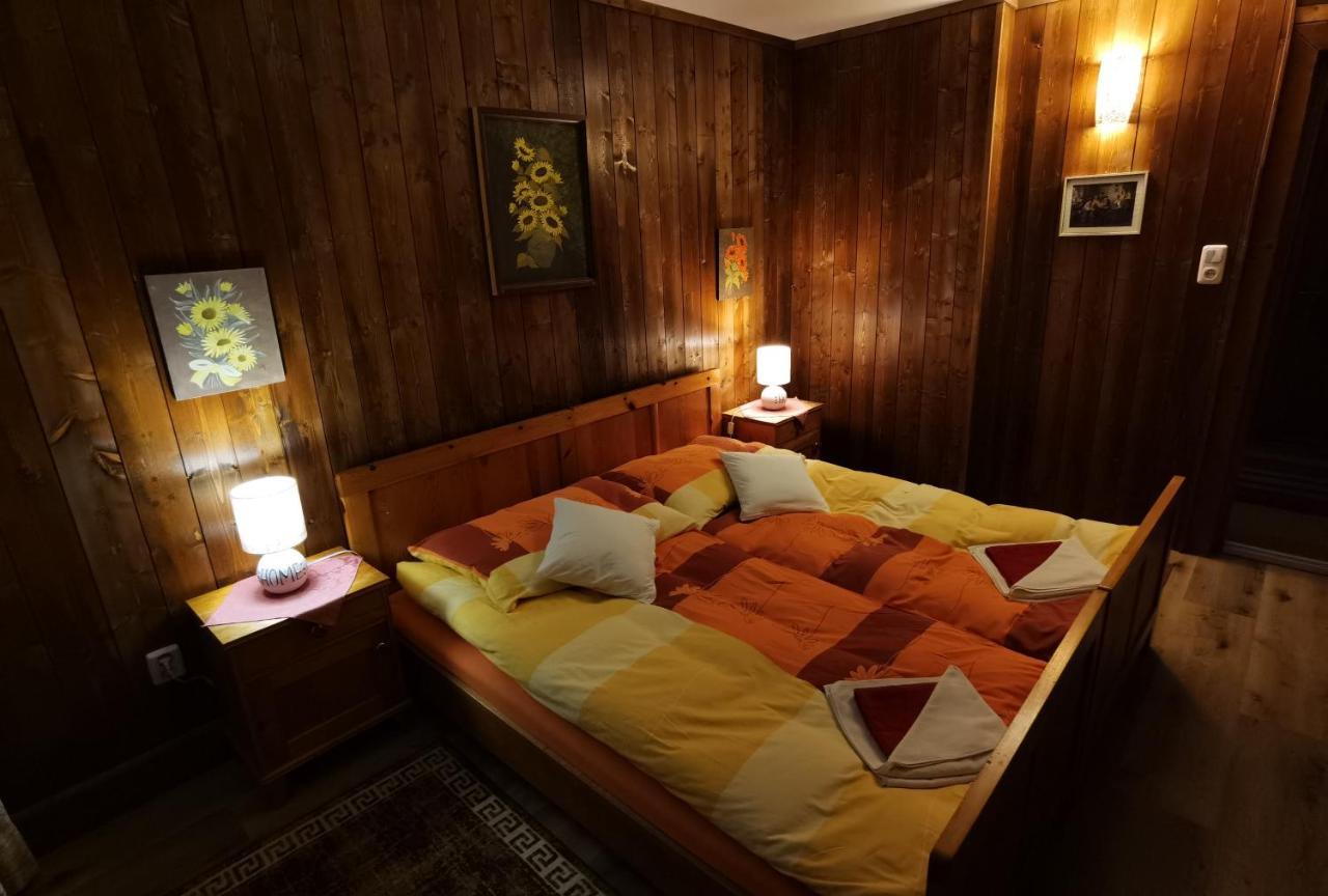 Haus Fiegl Hotel Oetz Bagian luar foto