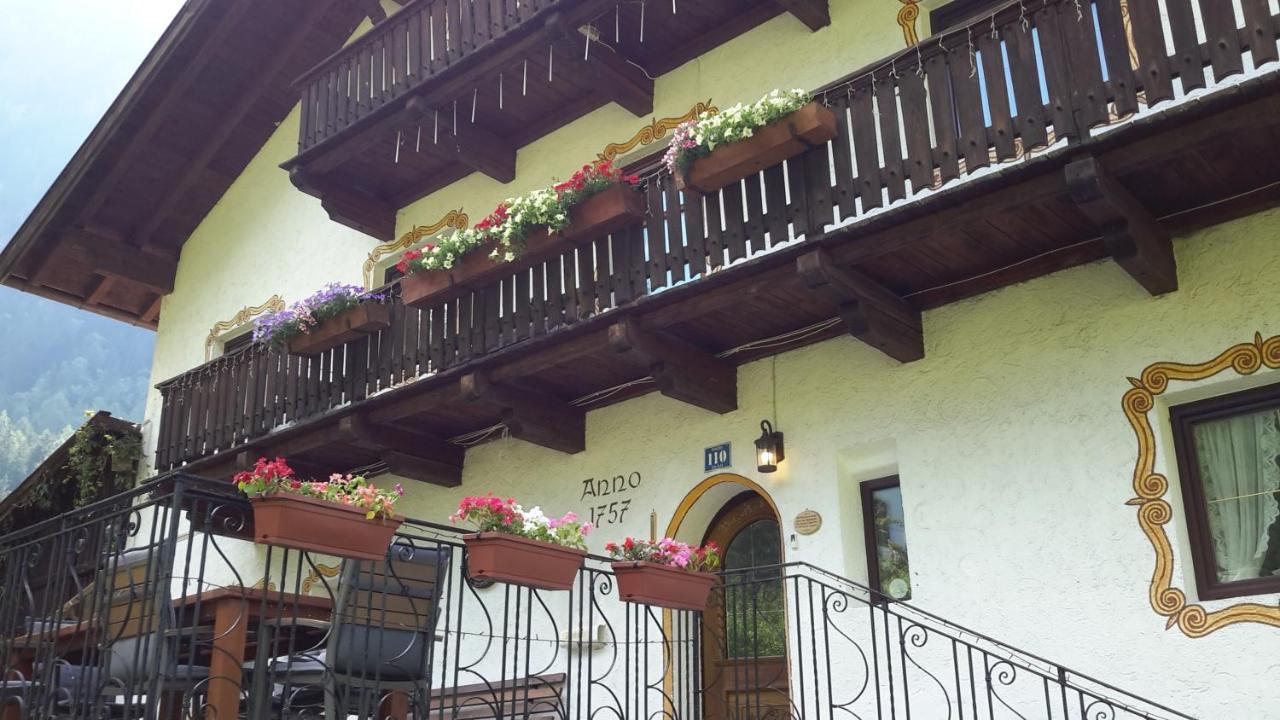 Haus Fiegl Hotel Oetz Bagian luar foto