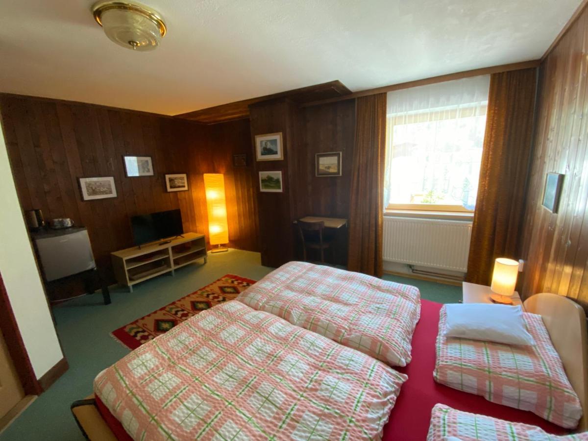 Haus Fiegl Hotel Oetz Bagian luar foto