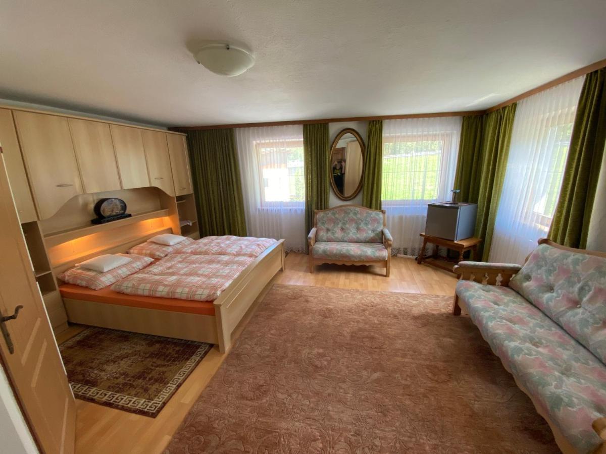 Haus Fiegl Hotel Oetz Bagian luar foto