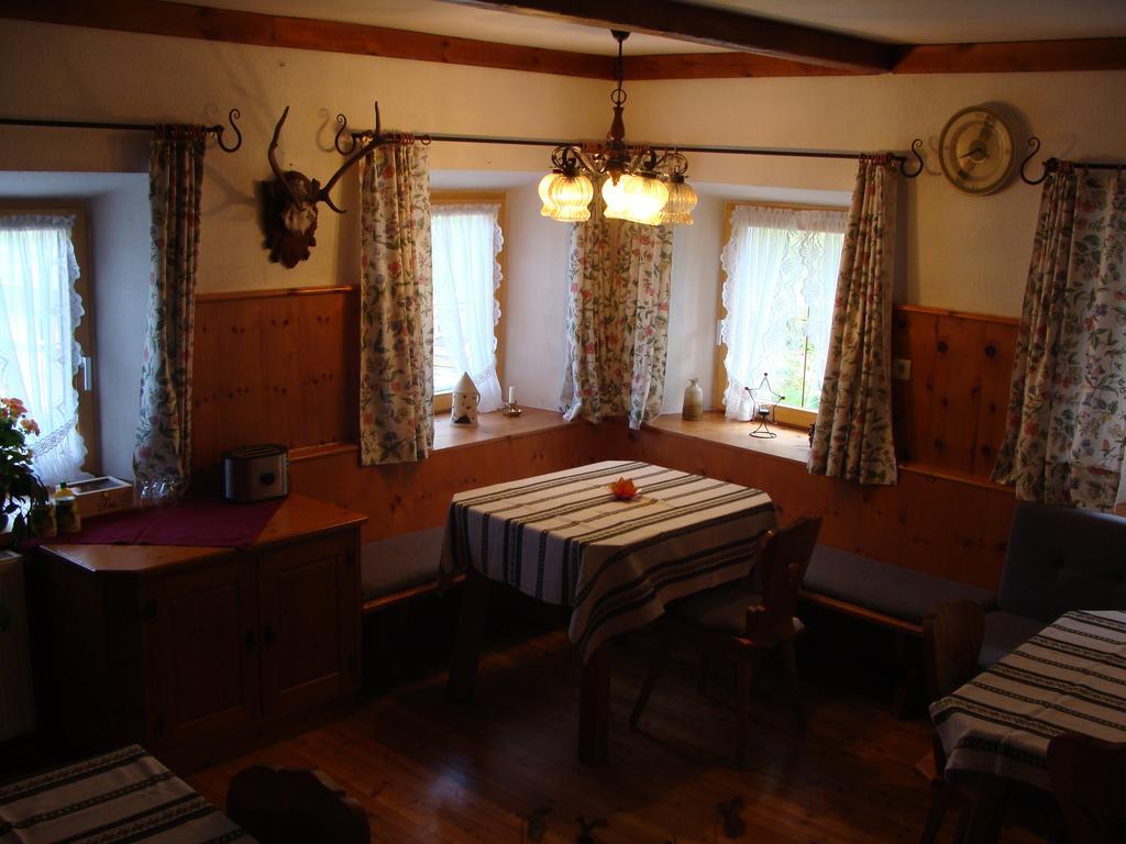 Haus Fiegl Hotel Oetz Bagian luar foto