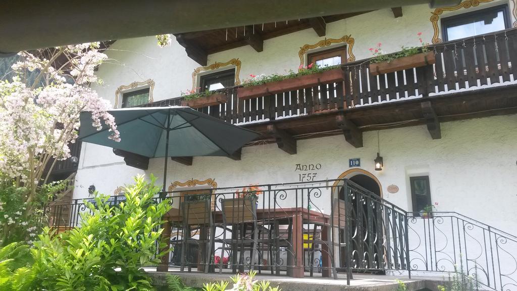 Haus Fiegl Hotel Oetz Bagian luar foto