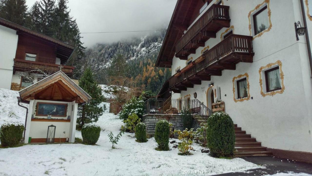 Haus Fiegl Hotel Oetz Bagian luar foto
