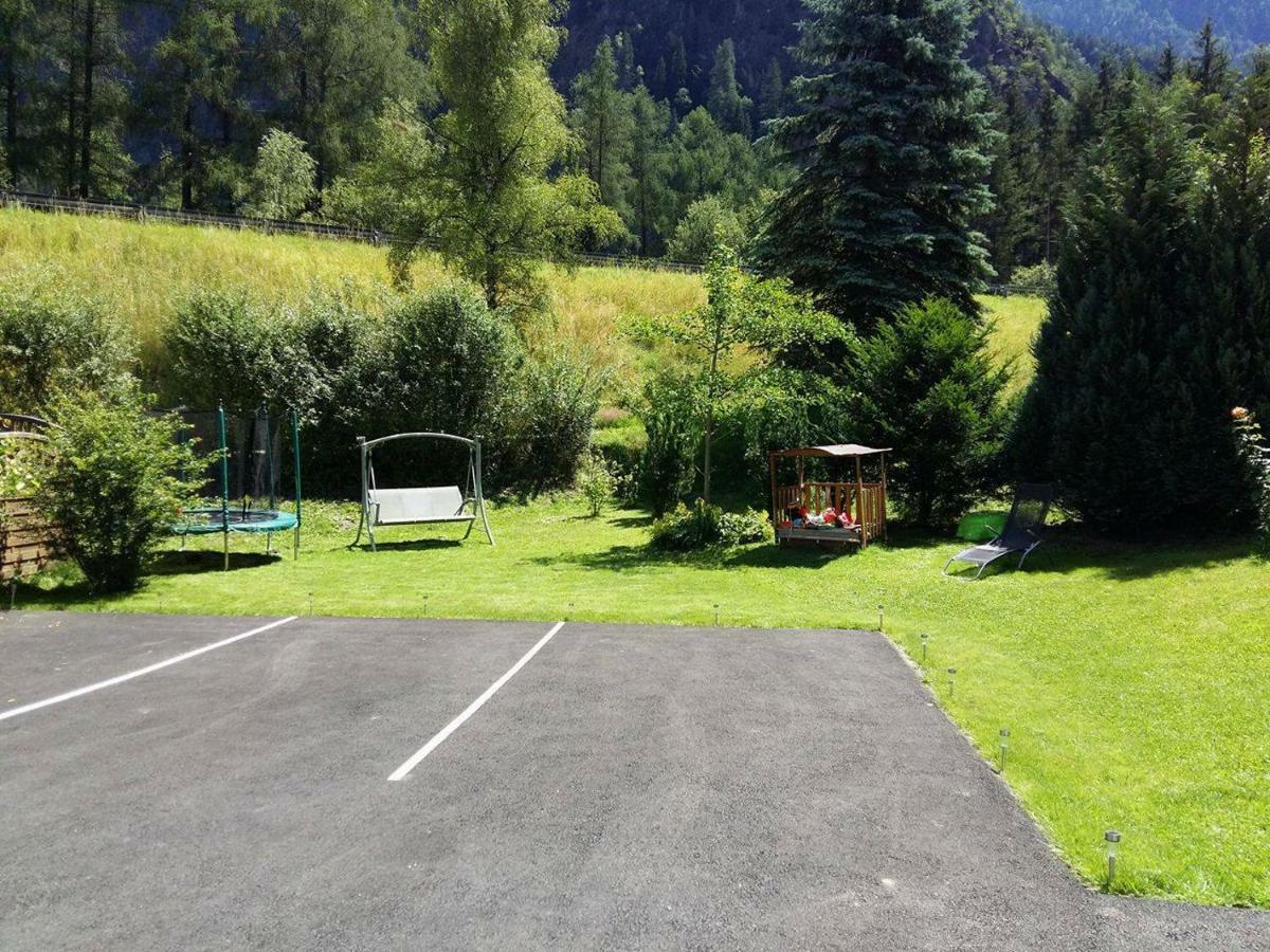 Haus Fiegl Hotel Oetz Bagian luar foto
